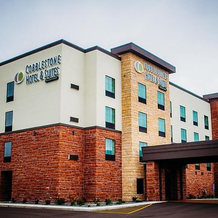 Cobblestone Hotel & Suites International Falls Exterior photo